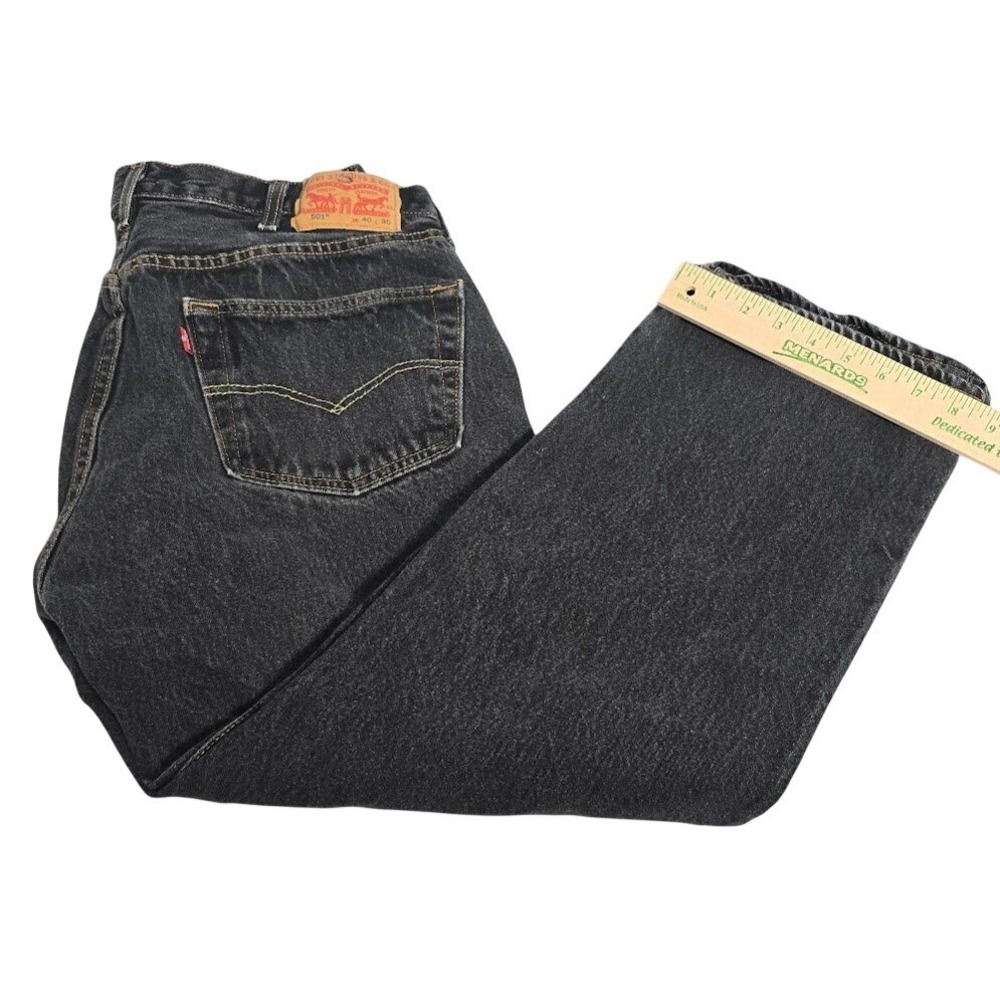 Levis 501 Original Fit Mens Jeans Faded Black Button Fly 40x30 Straight Leg.650
